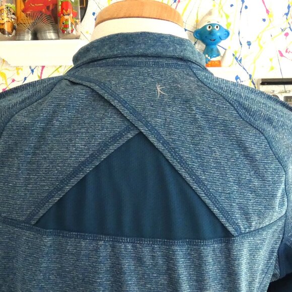 5 for $20 📢 Danskin Now Semi Fitted Dri More LS Thumb Hole 1/4 Zip Pullover - Picture 4 of 8